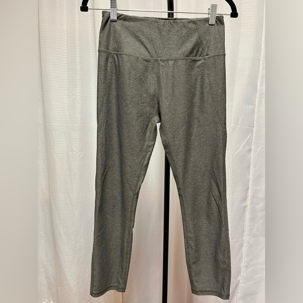 Varley heathered green leggings | size Small
